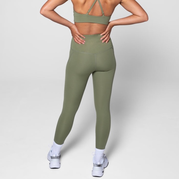 NWT GIRLFRIEND Olive Compressive High-Rise Legging - Picture 3 of 5